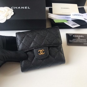 Классический короткий кошелек CHANEL, модель A82288. Ромбовидный