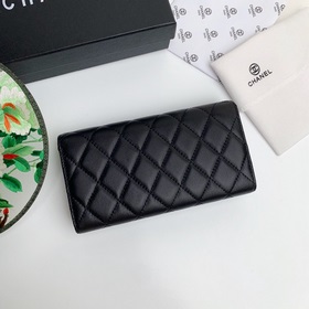 CHANEL Классическая сумка с тройной складкой в стиле «шарики» от
