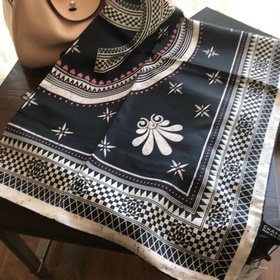 CHANEL Изысканный шелковый платок, 100% шелк с косой текстурой Те