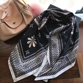 CHANEL Изысканный шелковый платок, 100% шелк с косой текстурой Те