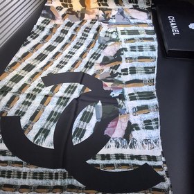 Новейший шарф Chanel с двойным C Элегантность до самой сути. Нова