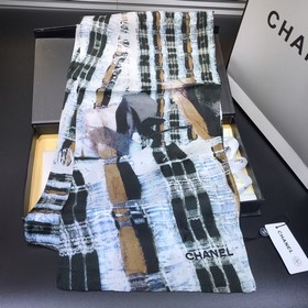 Новейший шарф Chanel с двойным C Элегантность до самой сути. Нова