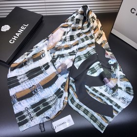 Новейший шарф Chanel с двойным C Элегантность до самой сути. Нова