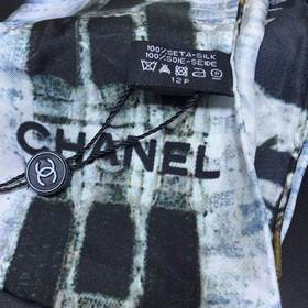 Новейший шарф Chanel с двойным C Элегантность до самой сути. Нова
