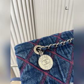В комплекте Новинка Chanel Джинсовый рюкзак-бакет Очень популяр