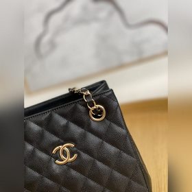CHANEL Новая модель сумки через плечо от Chanel