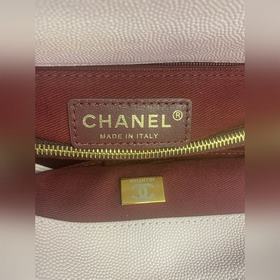 Новая осенне-зимняя коллекция сумок Chanel через плечо