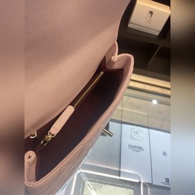 Новая осенне-зимняя коллекция сумок Chanel через плечо