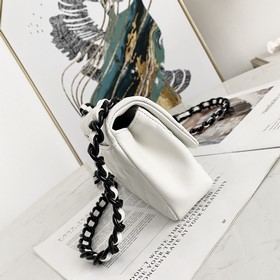 Chanel 21 весенняя коллекция &nbsp; Сумка «Панда» с клапаном 
