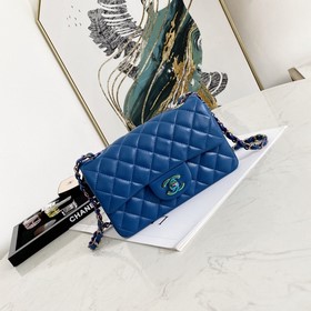 Новая модель Chanel с цветной фурнитурой CF Классическая форма, в