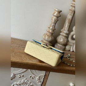 Новая модель Chanel с цветной фурнитурой CF Классическая форма, в