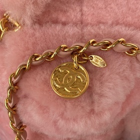 Сумка для косметики Chanel 22B из шерсти, с длинным ремнем через 