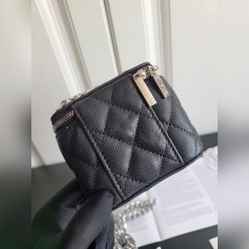 Новая осенне-зимняя коллекция сумок Chanel