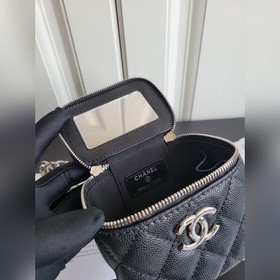 Новая осенне-зимняя коллекция сумок Chanel