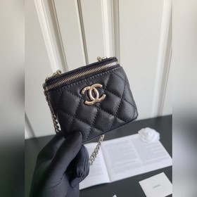 Новая осенне-зимняя коллекция сумок Chanel