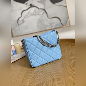 Chanel косметичка woc стюардесса сумка