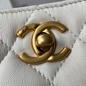 CHANEL 2022 ранневесенняя сумка hobohandbag AS3111 CHANEL+ в этом