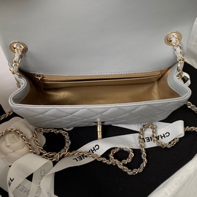 Chanel 23S Курортная коллекция AS1787 Футбольный стиль. Популярна