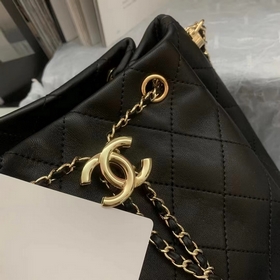 Новая осенне-зимняя коллекция сумок Chanel