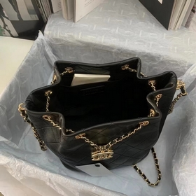 Новая осенне-зимняя коллекция сумок Chanel