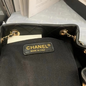Новая осенне-зимняя коллекция сумок Chanel