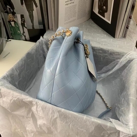 Новая осенне-зимняя коллекция сумок Chanel