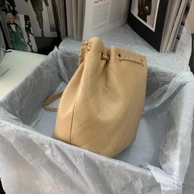 Новая осенне-зимняя коллекция сумок Chanel
