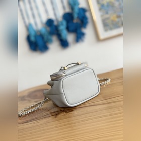 Сумка Chanel с цепочкой, серая