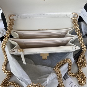 Chanel сумка с цепочкой