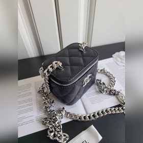Chanel сумка с цепочкой