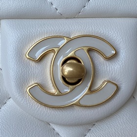 Новая модель Chanel 22p с эмалевой застежкой AS3113, весна-лето, 