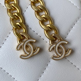 Новая модель Chanel 22p с эмалевой застежкой AS3113, весна-лето, 