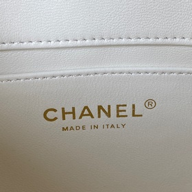 Новая модель Chanel 22p с эмалевой застежкой AS3113, весна-лето, 