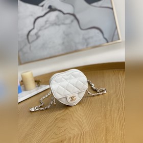 Chanel сумка с цепочкой
