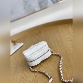 Chanel сумка с цепочкой