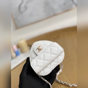 Chanel сумка с цепочкой