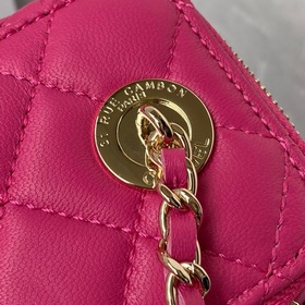 Chanel22p A Жемчужно-красная кошелька с изящной цепочкой. Миниатю