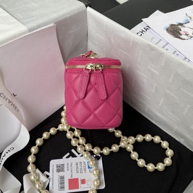 Chanel22p A Жемчужно-красная кошелька с изящной цепочкой. Миниатю