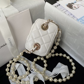 Chanel22p A Жемчужно-красная кошелька с изящной цепочкой. Миниатю