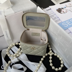 Chanel22p A Жемчужно-красная кошелька с изящной цепочкой. Миниатю