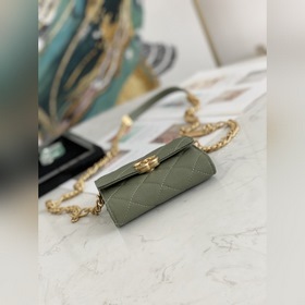 Кошелек Chanel с цепочкой Качество и внешний вид сочетаются в это