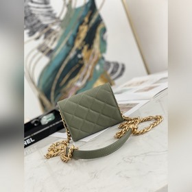 Кошелек Chanel с цепочкой Качество и внешний вид сочетаются в это