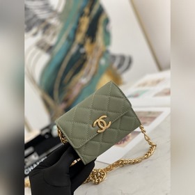 Кошелек Chanel с цепочкой Качество и внешний вид сочетаются в это