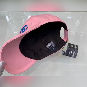 Chanel (Шанель) Бейсболка с объемной вышивкой, изысканная и безуп