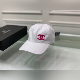 Chanel (Шанель) Бейсболка с объемной вышивкой, изысканная и безуп