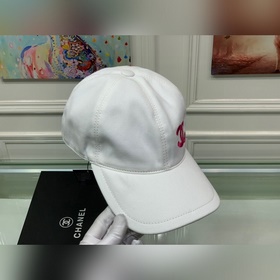 Chanel (Шанель) Бейсболка с объемной вышивкой, изысканная и безуп