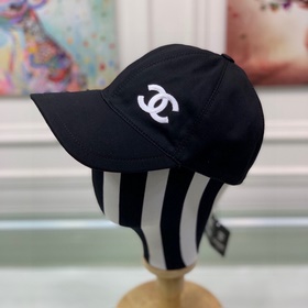 Chanel (Шанель) Бейсболка с объемной вышивкой, изысканная и безуп