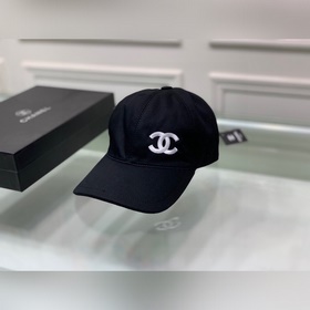 Chanel (Шанель) Бейсболка с объемной вышивкой, изысканная и безуп