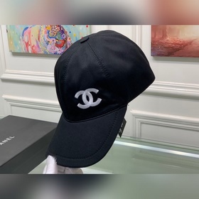 Chanel (Шанель) Бейсболка с объемной вышивкой, изысканная и безуп