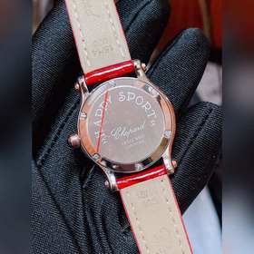 Chopard Happy Sport с блестящим ремешком С момента своего появле